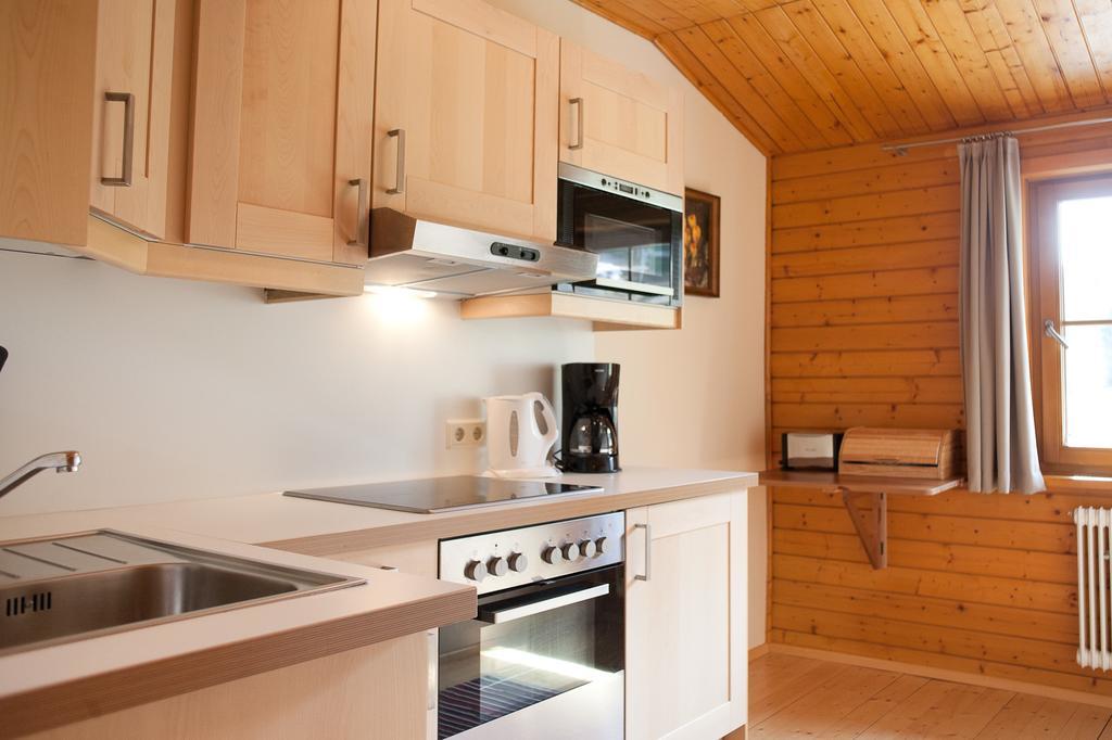 Ferienwohnungen Kulmwirt Ramsau am Dachstein Szoba fotó